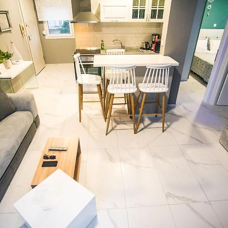 Diamond Lux Apartment PalaiónTsiflíkion 외부 사진