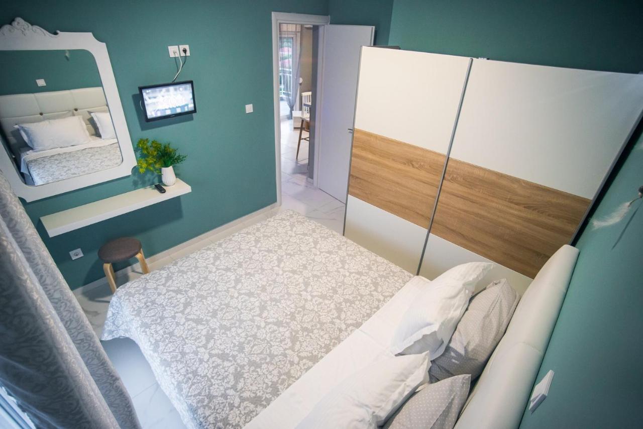 Diamond Lux Apartment PalaiónTsiflíkion 외부 사진
